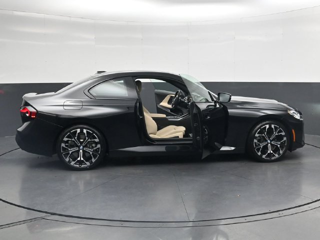 Certified 2025 BMW 230i Coupe w/ Premium Package RWD image 39