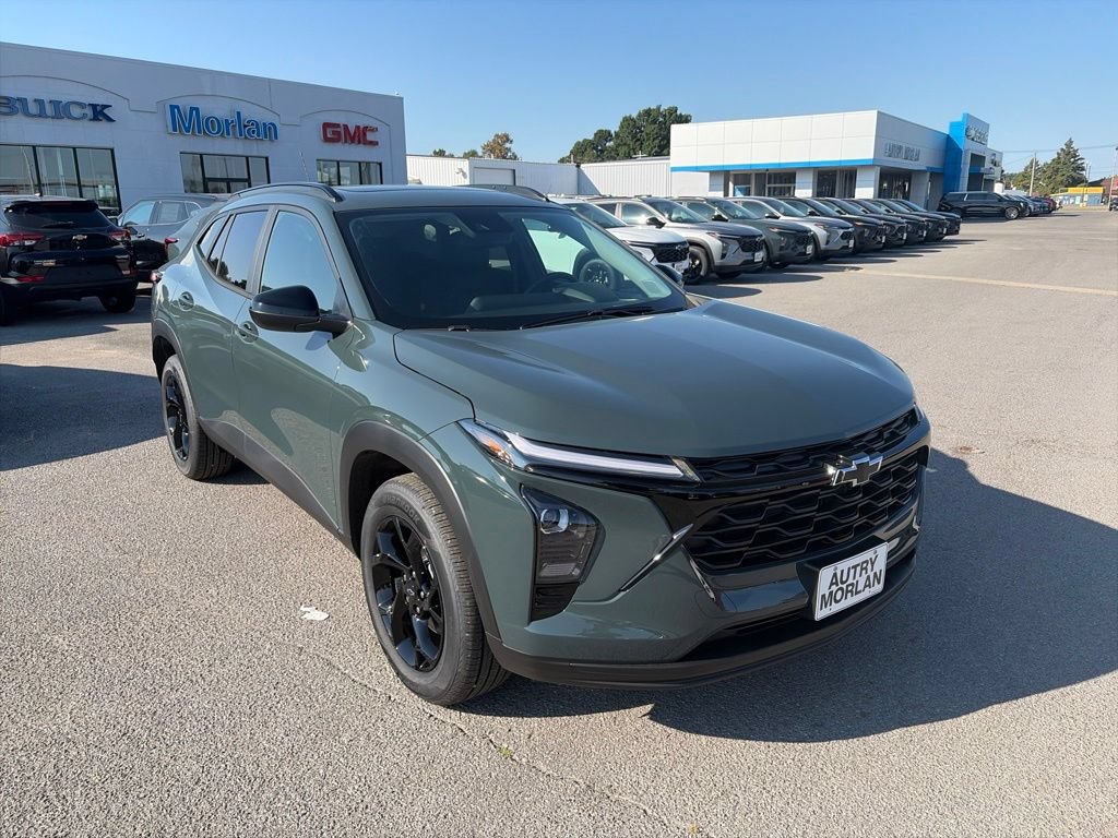 New 2026 Chevrolet Trax LT w/ Sunroof Package FWD image 8
