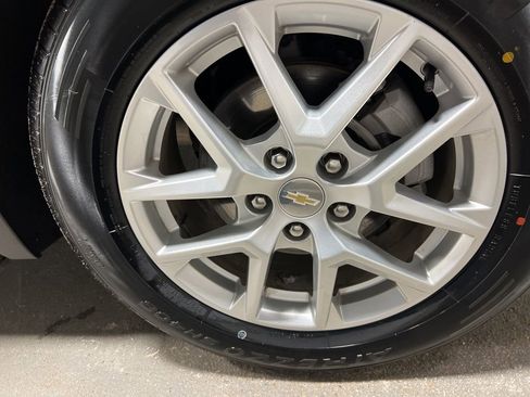 Used 2024 Chevrolet Equinox LT image 47