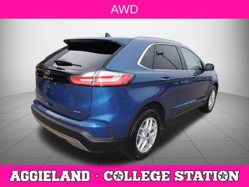 Used 2024 Ford Edge SEL w/ Convenience Package image 4