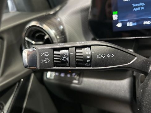 Used 2026 Chevrolet Equinox LT w/ Convenience Package II image 20