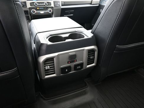 Used 2022 Ford F250 Lariat w/ Tremor Off-Road Package image 31