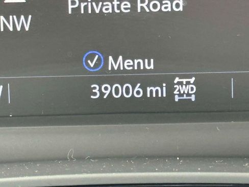 Used 2023 Cadillac XT5 Premium Luxury w/ LPO, Floor Liner Package AWD/4WD image 27