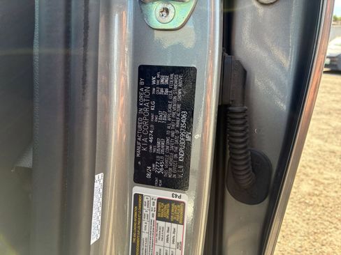 Used 2025 Kia Sportage LX image 29