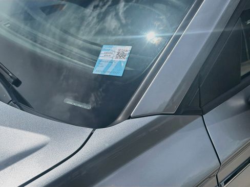 Certified 2024 Volkswagen Taos S FWD image 36
