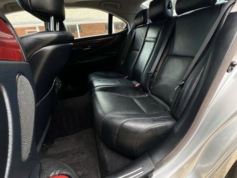 Used 2009 Lexus LS 460 image 8
