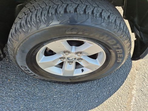 Used 2022 RAM 1500 Classic SLT w/ Trailer & Traction Group image 20