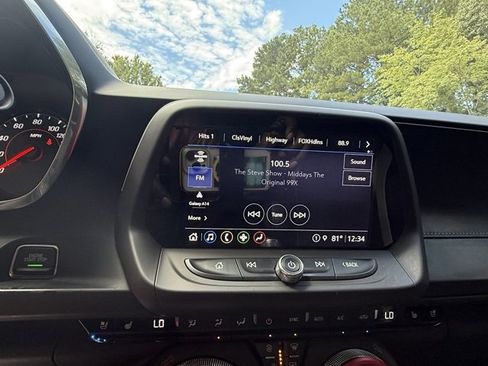 Used 2021 Chevrolet Camaro SS image 14