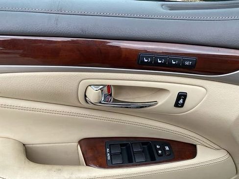 Used 2014 Lexus LS 460 AWD image 16