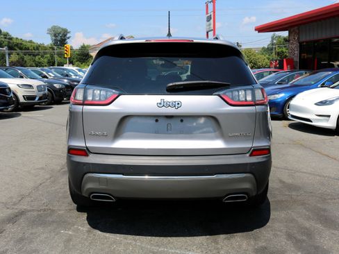 Used 2020 Jeep Cherokee Limited image 3
