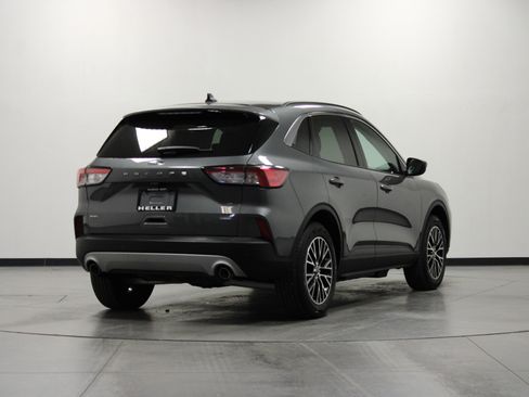 Used 2022 Ford Escape SEL image 4