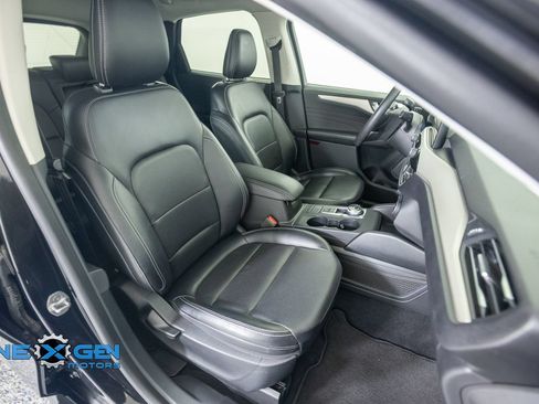 Used 2021 Ford Escape SEL w/ Technology Package AWD/4WD image 45