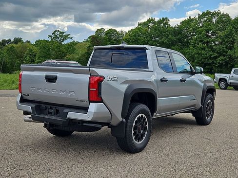 New 2026 Toyota Tacoma TRD Off-Road AWD/4WD image 3