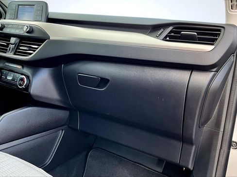 Used 2022 Ford Escape S image 17