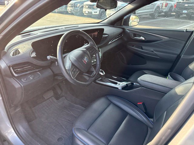 Used 2024 Buick Envista Sport Touring w/ Convenience I Package FWD image 9