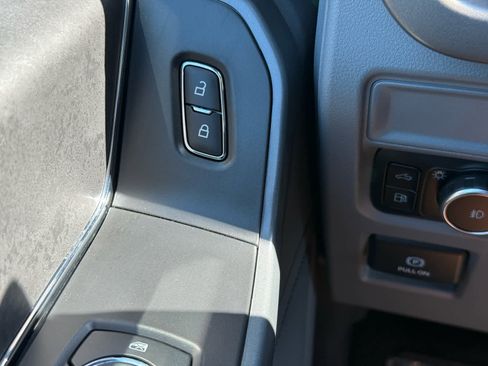 Used 2024 Ford F150 XLT w/ Mobile Office Package image 30