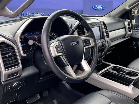 Used 2020 Ford F350 Lariat image 17