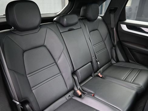 Certified 2024 Porsche Cayenne AWD/4WD image 26