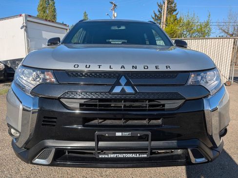 Used 2019 Mitsubishi Outlander SEL AWD/4WD image 3