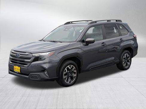 Certified 2025 Subaru Forester Premium AWD/4WD image 3