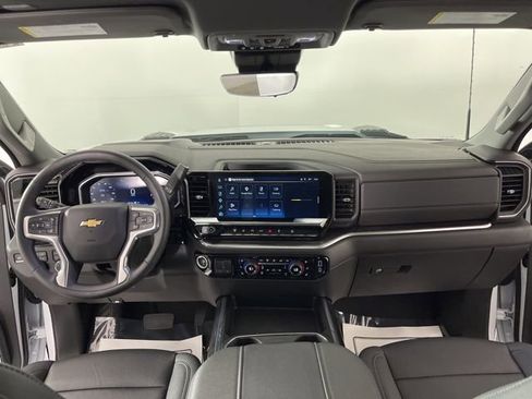 Used 2026 Chevrolet Silverado 2500 LTZ w/ LTZ Premium Package AWD/4WD image 37