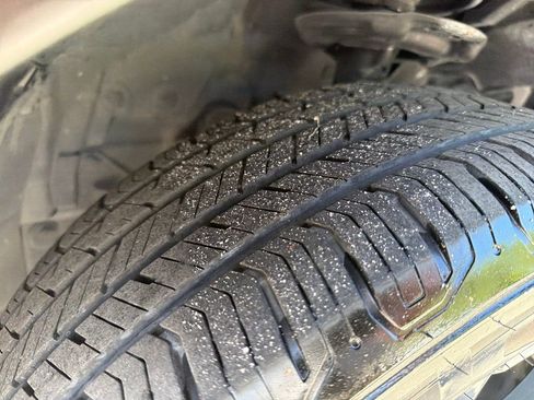 Used 2023 Nissan Rogue SL w/ SL Premium Package image 13