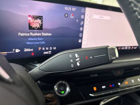 Certified 2024 Buick Envision Preferred AWD/4WD image 16