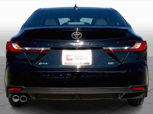 Certified 2025 Toyota Camry SE image 5