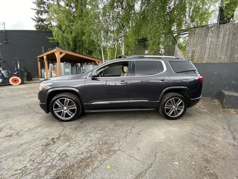 Used 2018 GMC Acadia Denali w/ Technology Package AWD/4WD image 3
