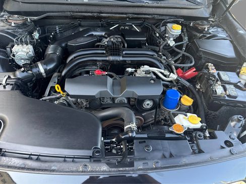 Used 2015 Subaru Legacy 2.5i Limited AWD/4WD image 13