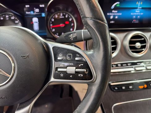 Used 2021 Mercedes-Benz GLC 300 4MATIC image 23