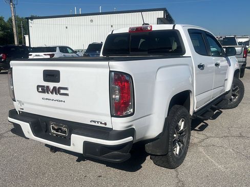 Used 2022 GMC Canyon AT4 w/ Driver Alert Package AWD/4WD image 4
