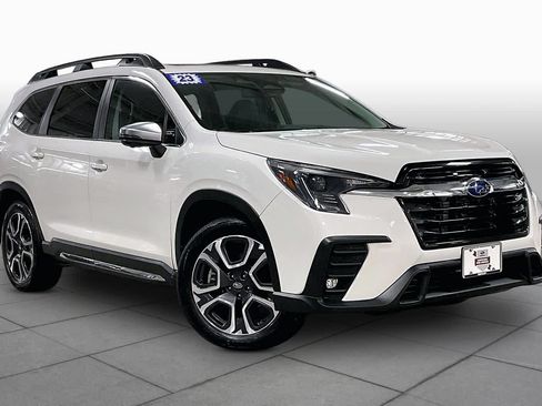 Used 2023 Subaru Ascent Limited w/ Technology Package AWD/4WD image 3