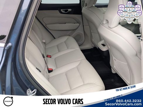 Certified 2023 Volvo XC60 B5 Plus w/ Climate Package AWD/4WD image 27