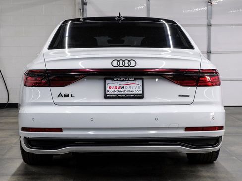 Used 2022 Audi A8 L 3.0T w/ Luxury Package image 17
