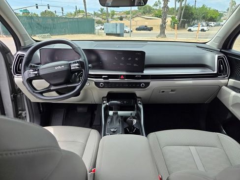Used 2026 Kia Sorento S FWD image 13