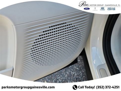 New 2026 Hyundai Ioniq 9 SEL image 17