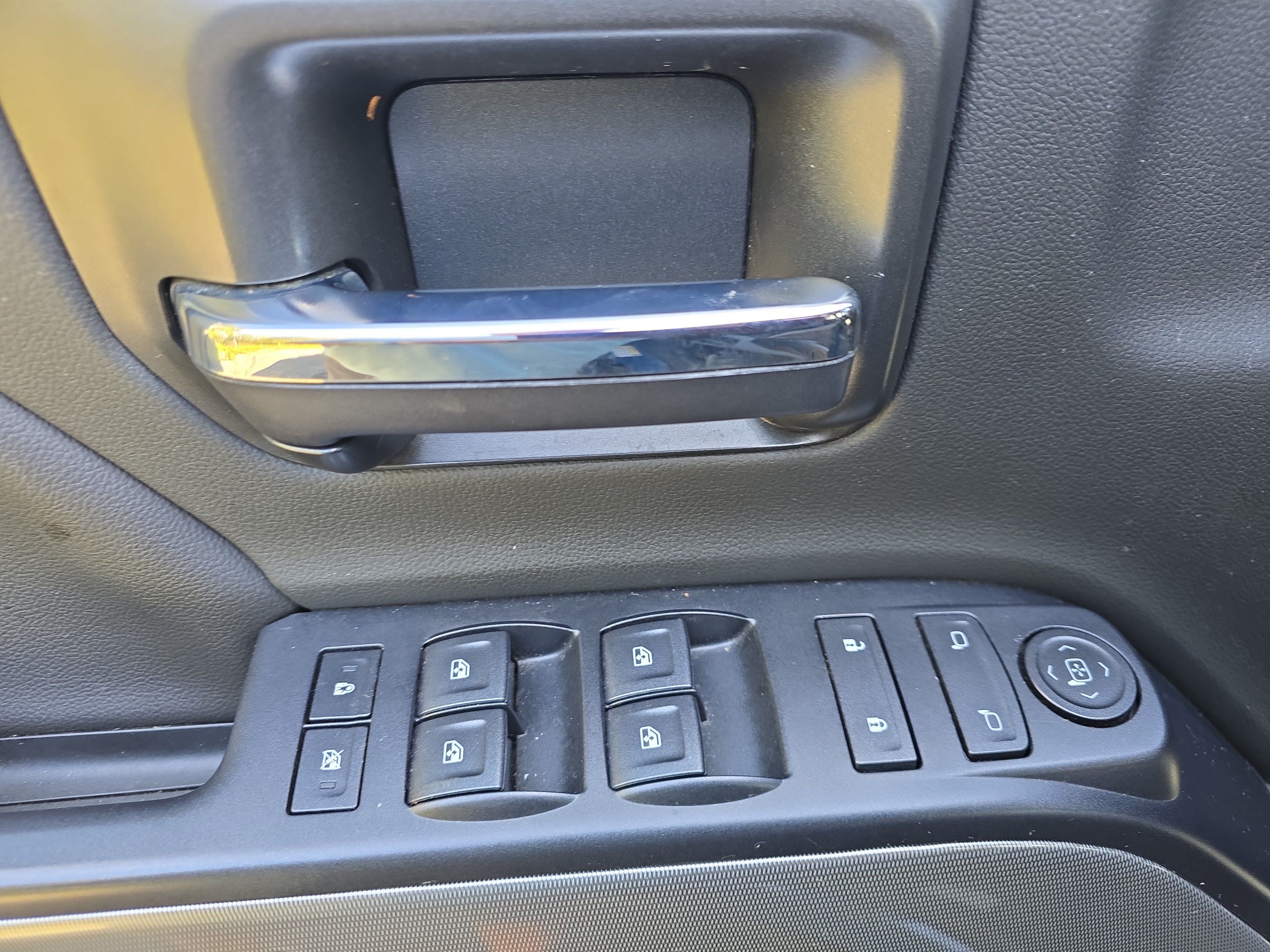 Used 2019 Chevrolet Silverado 1500 LT w/ All Star Edition AWD/4WD image 16