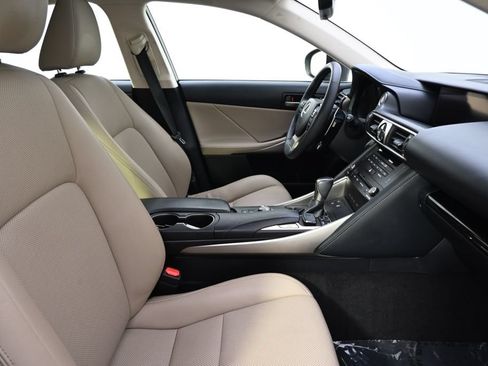 Used 2019 Lexus IS 300 AWD w/ Navigation Package image 16