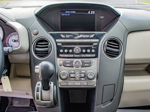 Used 2013 Honda Pilot EX image 24