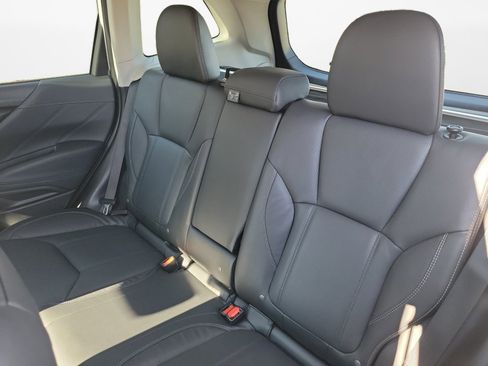 Used 2023 Subaru Forester Touring image 14