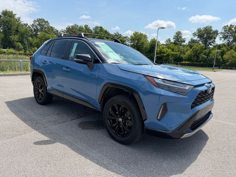 Used 2023 Toyota RAV4 XSE w/ XSE Grade Weather Package AWD/4WD image 7