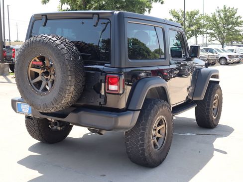Used 2021 Jeep Wrangler Sport AWD/4WD image 3