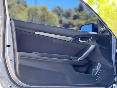 Used 2018 Honda Civic Si image 10