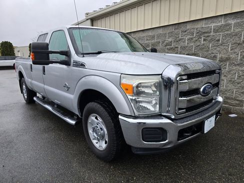 Used 2011 Ford F250 XLT w/ XLT Interior Pkg image 9