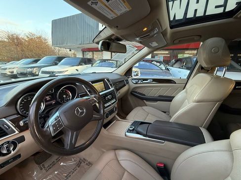 Used 2016 Mercedes-Benz GL 450 4MATIC image 14