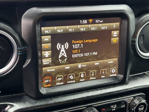 Used 2021 Jeep Wrangler Unlimited Rubicon 4xe w/ Steel Bumper Group image 19