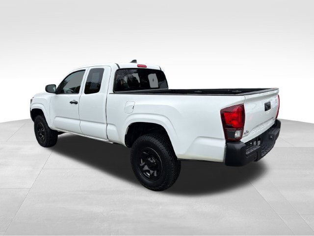 Used 2023 Toyota Tacoma SR AWD/4WD image 5