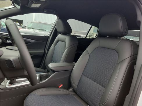 New 2026 Buick Envista Sport Touring w/ Convenience I Package FWD image 18