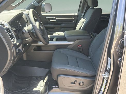 New 2026 RAM 1500 Big Horn AWD/4WD image 17